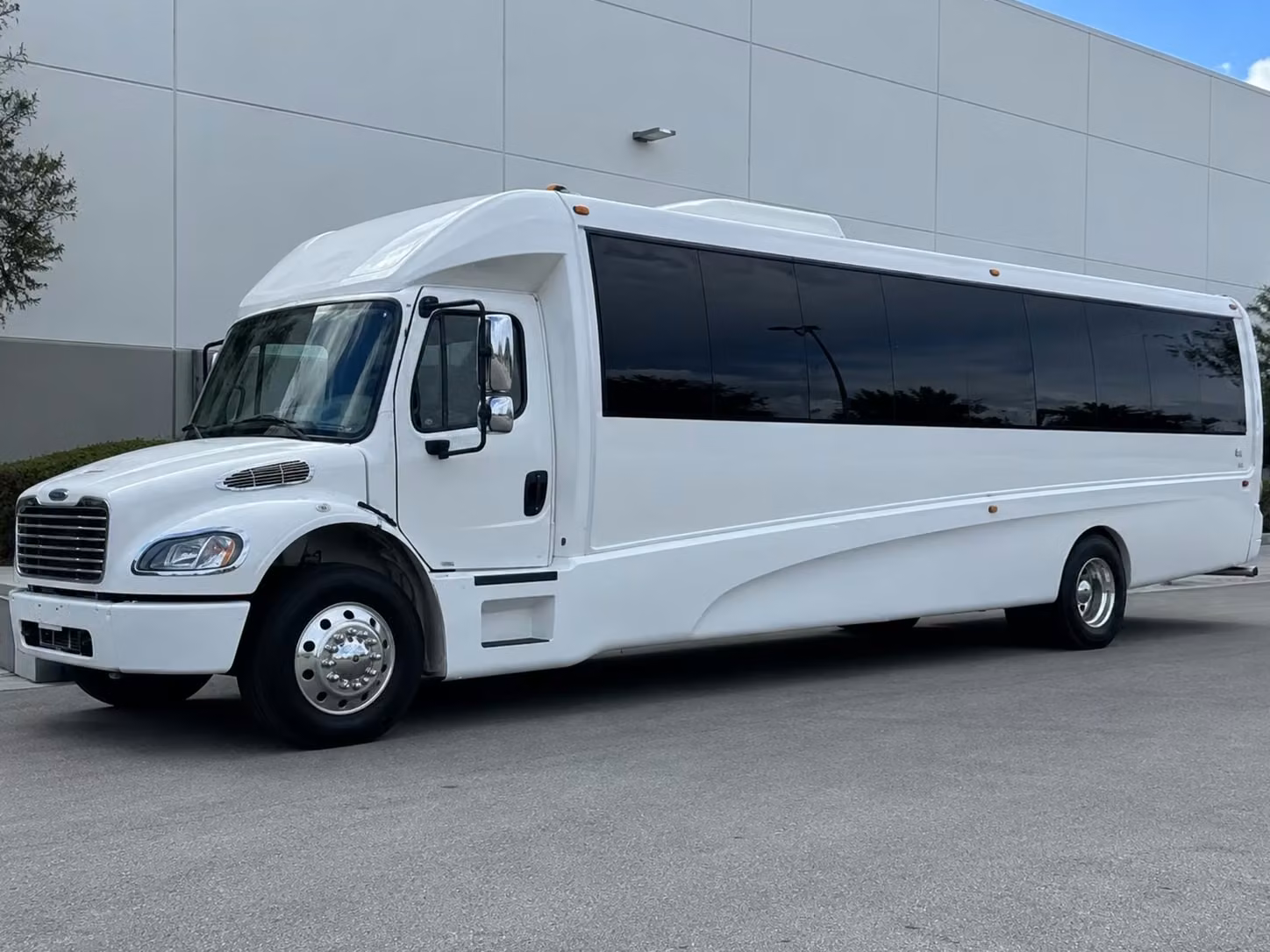 las vegas party buses make prom night unforgettable before you even arrive